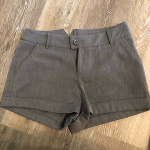 Grey mid rise women’s shorts. Great condition Sz 4
